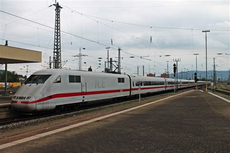 Einfahrt am 23 07 2015 von 401 501 2 Gießen als ICE 70 Basel SBB