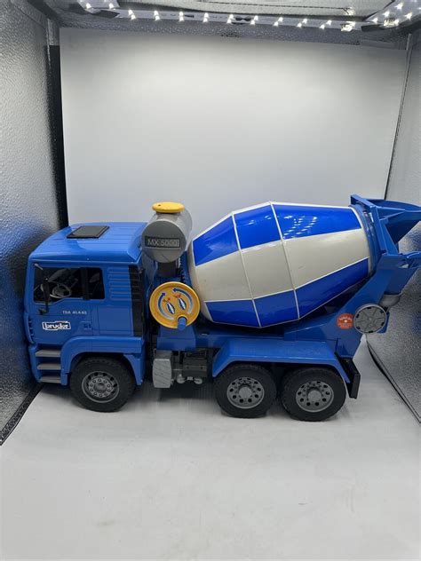 Bruder Man Cement Mixer Construction Truck Toy And Figures