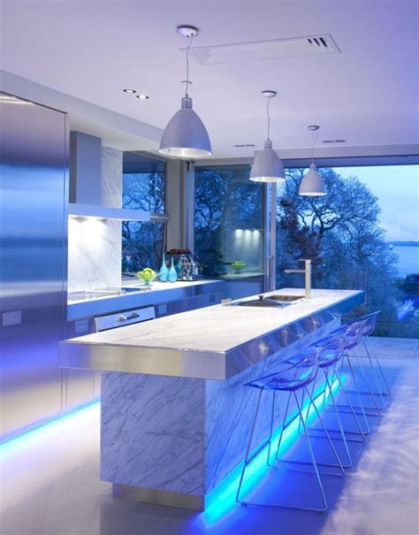 30+ Modern Kitchen With Led Lights – HomeDecorish