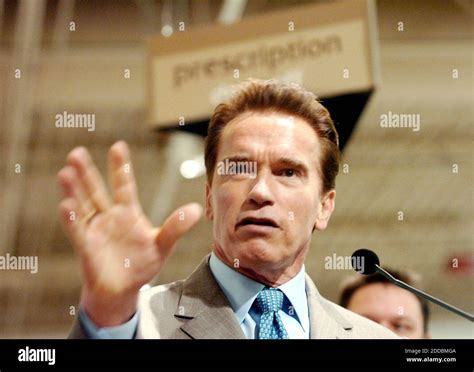 Governor arnold schwarzenegger 2006 hi-res stock photography and images ...