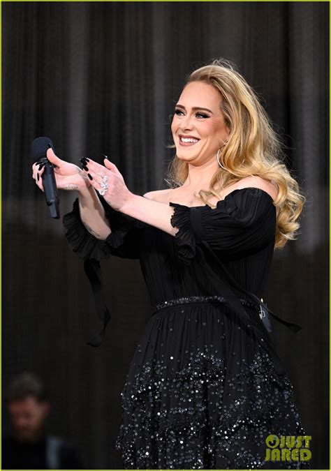 Adele Lets Her Hair Down For Night Two Performance At Hyde Park In London Photo 4784924 Adele