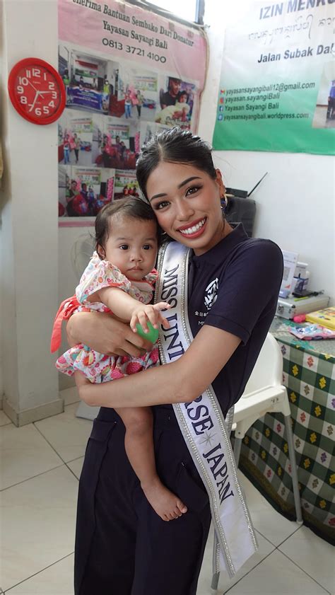 Kaya Chakrabortty | チャクラボルティ- 雅 | Volunteering at the schools and
