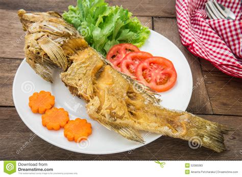 Fried Fish With Vegetables On Plate Stock Image Image Of Healthy