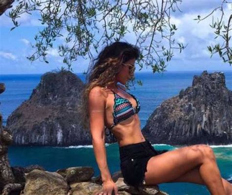 New Hot Sexy Beatriz Orue Bikini Pics