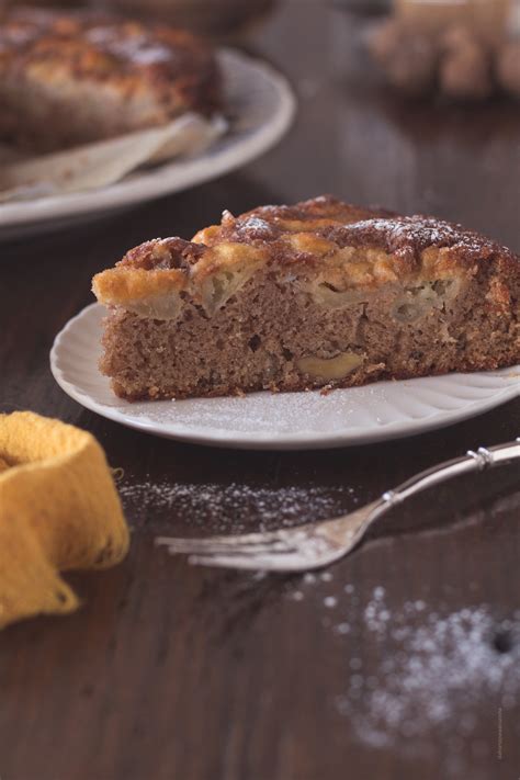 Bolo De Ma Nozes E Canela Da Horta Para A Cozinha