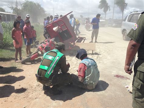 Un Bus De La Flota Bol Var Choca Con Una Moto En Warnes Eju Tv