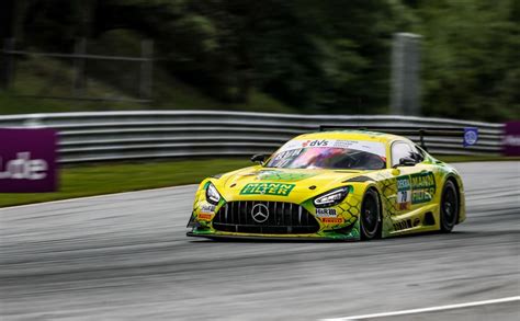 Mercedes Amg Pilot Raffaele Marciello Mit Tagesbestzeit Adac Gt Masters