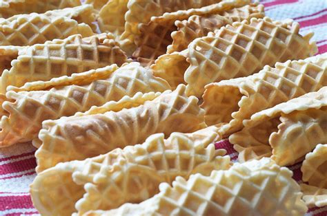 Pizzelle Cannoli Recipe — dpaul brown, Realtor®