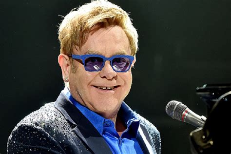 Comienza La Subasta Soñada Para Fans De Elton John Vestuario Instrumentos Y Más Once Digital