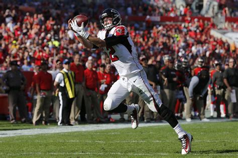 WATCH Falcons Mohamed Sanu Ex Rutgers Star Hits Matt Ryan For