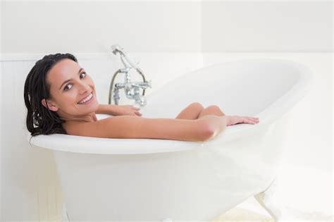 Premium Photo Pretty Brunette Taking A Bath