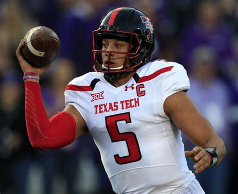 Texas Tech Qb Pat Mahomes’ Arm Makes The Red Raiders Offense Go Sports