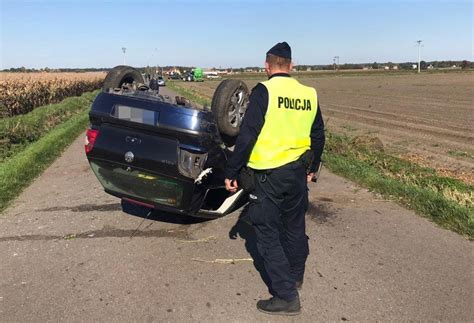 Kalisz Pijany Kierowca Jecha Z Dzieckiem Doprowadzi Do Dachowania