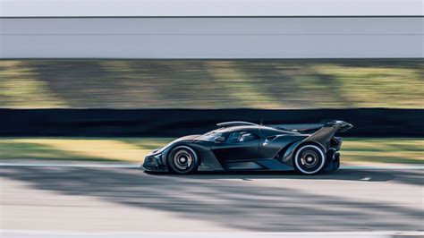 Bugatti Will Only Make Of The Million Bugatti Bolide Track Only Car