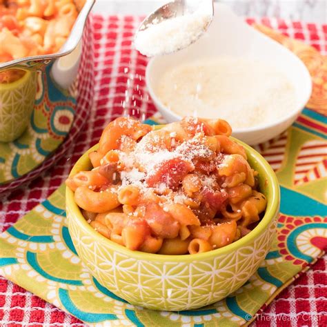 One Pot Macaroni and Tomatoes - The Weary Chef