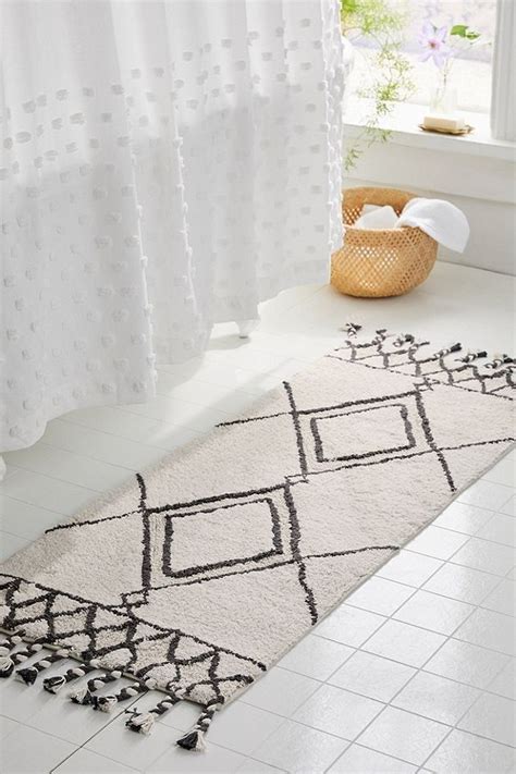 small bathroom rugs