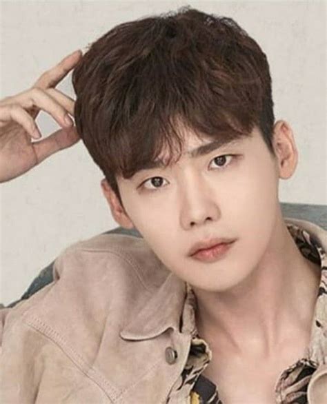 Pin De Marlenne Geraldo En Lee Jong Suk Jong Suk