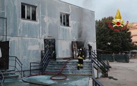 Caserta Incendio Al Cinema Duel Informareonline