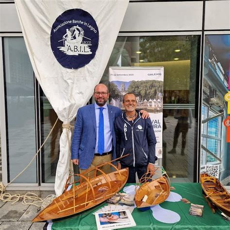 Le Lucie Protagoniste Sulla Loira Con L Associazione Barche In Legno Lecco