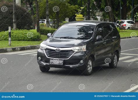 Toyota Avanza Type G Editorial Photography Image Of Sumatra