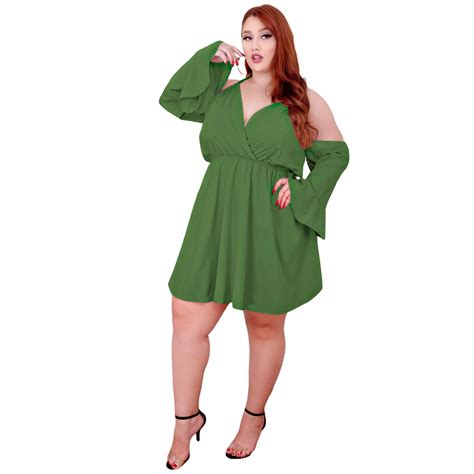 Vestido Plus Size Curto Tomara Que Caia Ciganinha Sexy Manga Longa