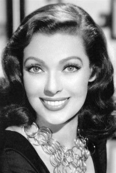 Loretta Young Classic Actresses Hollywood Old Hollywood Glam