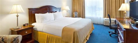 Park Sleep Fly Packages at Holiday Inn Houston Hobby Airport