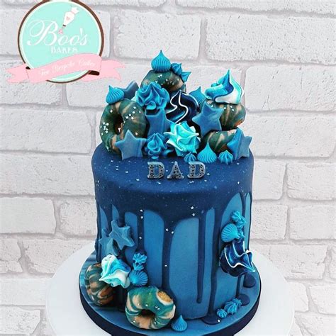 Blue Drip Cake With Doughnuts And Meringue Kisses 😘 Blue Drip Cake Drip Cakes Cake