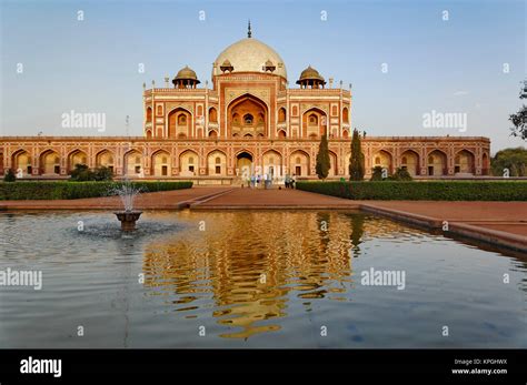 Humayuns Tomb A Complex Of Mughal Architecture Built As Mughal