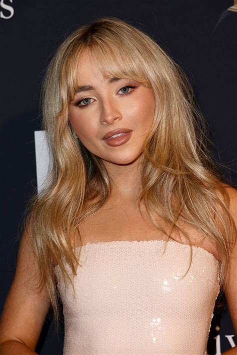 Sabrina Carpenter At The 2023 Pre Grammy Gala Сабрина карпентер