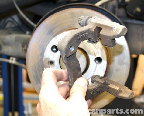 Volkswagen Golf GTI Mk IV Rear Brake Rotor Replacement (1999-2005 ...