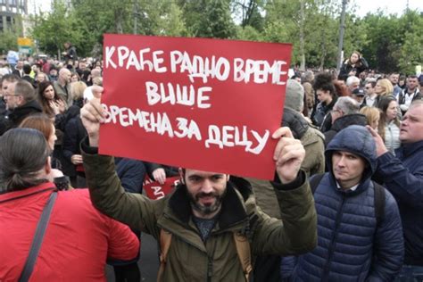 Zavr En Protest Srbija Protiv Nasilja U Beogradu