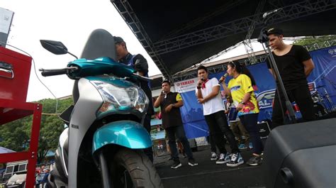 Masyarakat Tumpah Ruah Memadati Event Akbar Yamaha Endurance Festival