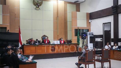 Editor Video Haris Azhar Jadi Saksi Dalam Sidang Pencemaran Nama Luhut