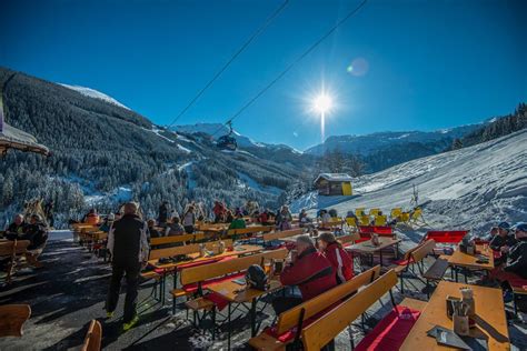 Ski Restaurant And Après Ski Lounge In Bad Hofgastein Direkt An Der