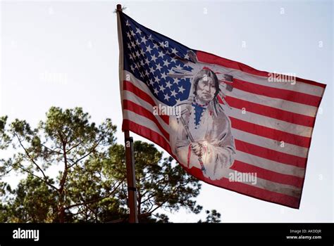 Native american flag hi-res stock photography and images - Alamy