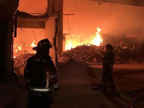 Incendio En El Mercado De La Merced Deja Un Muerto Y Ocho Heridos Infobae