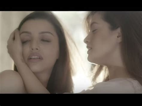 Riya Sen Hot Lesbian Scene With Kyra Dutt Riya Sen Lesbian Kiss Filmibeat