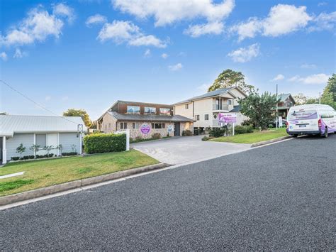 94 Stuyvesant Avenue: Real Estate and Neighborhood Details 1