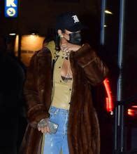 Rihanna Sexy Showing Off Her Hot Cleavage In Soho Manhattan AZNude