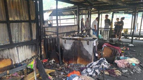 Rm Maharani Di Pabean Gorontalo Ludes Terbakar Api Dari Rumah Tetangga