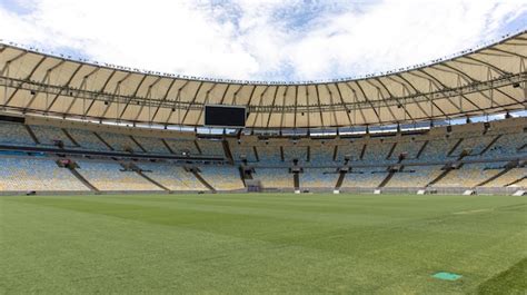 Premium Photo | Aweinspiring view sunny day inside maracana stadium ...