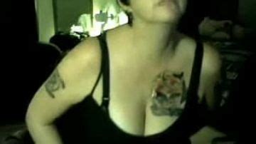 Dirty Australian MILF Playing With Her Shaved Pussy Porn