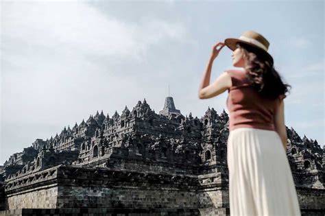 Menparekraf Targetkan Candi Borobudur Sumbang Juta Wisman Halo Semarang