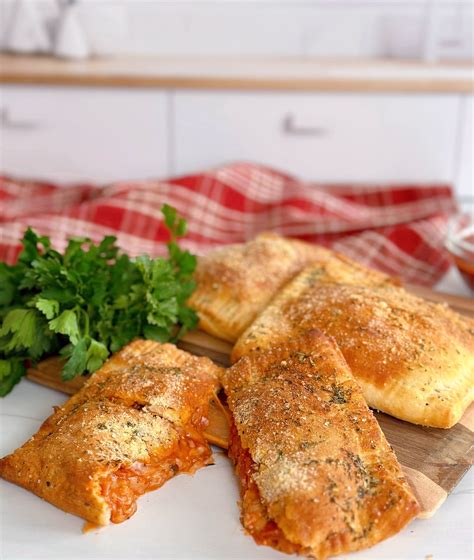 Hot Pocket Pepperoni Garlic Crust At Michelle Hamilton Blog