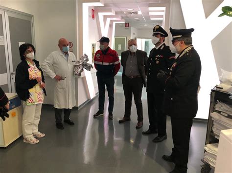 Uova Dai Carabinieri Per Addolcire La Pasqua Dei Bimbi In Ospedale