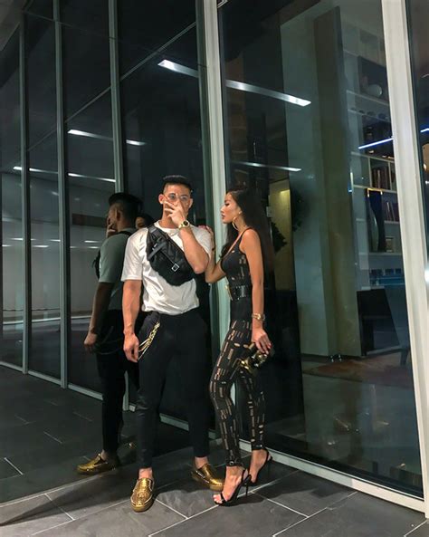 Nửa muốn giấu nửa muốn khoe Chồng hot girl Meo Meo tính lập kỉ lục