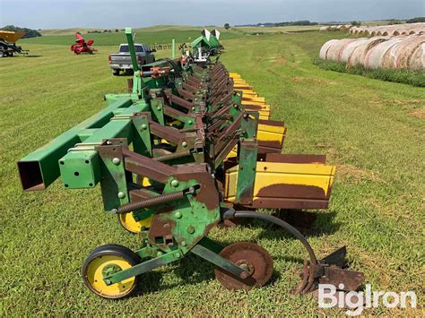 John Deere 885 12r36 Cultivator Bigiron Auctions