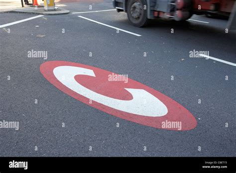 congestion charge sign on the road in central london england uk united ... 