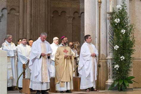 Ordination Piscopale De Mgr Lo C Lagadec Cr Dit Tekoaph Dioc Se